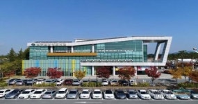 당신을 위로하는 작은 쉼표 하 나, ‘완주 도서관’