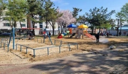 군산시, 모래놀이터 소독 안전하고 쾌적한 어린이공원