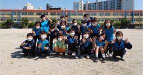 포항동부초 총동창회, 체육복 기증으로 후배사랑 실천하다