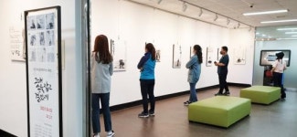 전남 여수시립쌍봉도서관, ‘시민 속으로 찾아가는 시화전’ 열어