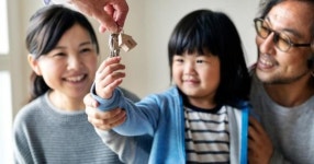 재직 중인 모든 사원에게 보너스도 아니고 무려 부동산을 선물한 한국회사