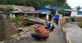 태풍피해 경주시 문무대왕면에 자원봉사 물결 이어져