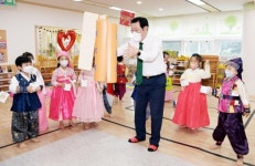[포토]이용섭 광주광역시장, 시청 어린이집 방문