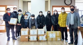 강진마량초등학교 학생들, 경로당에 겨울나기 용품 기탁