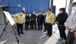 정헌율 익산시장, 송학초 인도 개설 현장 행정 실시