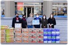 흥국상가상인회, 여수시 시전동 저소득 가구에 후원물품 전달