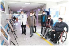 구충곤 화순군수, 장애·비장애인 화합 ‘어울림展’ 방문