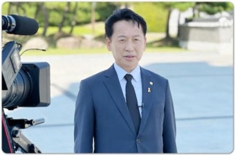 민주당 고영인 의원, 국립518민주묘지 참배…“K-복지국가 실현 할 터”
