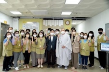 김동근 의정부시장, 추석 앞두고 송산노인종합복지관 방문
