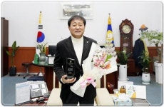 전남 진도군의회 장영우 의장,지방자치의정부문 서울평화문화대상 수상