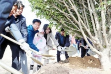 광주시 광산구 탄소중립 광산 마중물, 1만 여 상생‧희망나무 심어