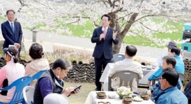 [포토]김영록 전라남도지사,충북호남향우회 도정설명회