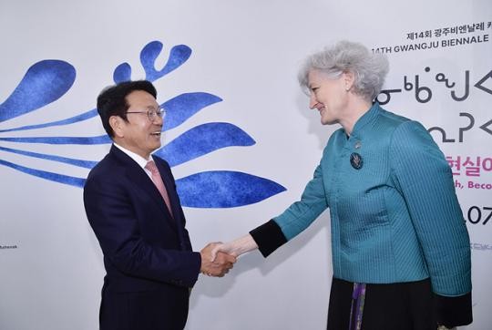강기정 광주시장, 광주비엔날레 행사 다수 참석...세계적 예술 축제 홍보 및 지역 발전 기대