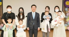 ‘그림책 읽어주는 시장님’ 정인화 광양시장, 북스타트 시작 알려