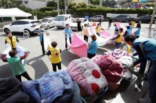 [포토]광주시 북구, 취약계층 세대 이불 세탁