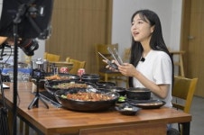 순창 고추장불고기, 먹방 크리에이터 쯔양과 홍보 나서