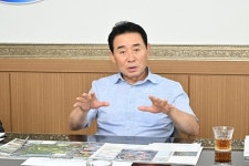 백영현 포천시장, '청성산종합개발 최종 용역보고' 진행