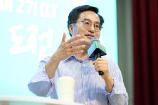 벰텍인터내셔널샹하이(유)한국지사 - 213 | 김동연 경기지사, 갭이어2기 참여 청년 300여명과 소통