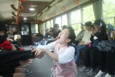 전남 곡성군, 증기기관차 타고 떠나는 기차여행 연극 선보여