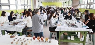 [포토]보성군, 한국차박물관 ‘블렌딩 티 만들기’ 체험