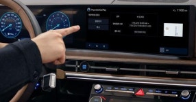 주차비 차에서 결제하는 시대 왔다... 현대차·기아, 현대백화점과 카페이 도입