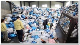 [포토]광주시 북구, 설연휴 뒤 재활용선별장 안전점검