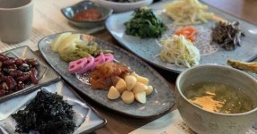 생방송 오늘저녁 멸치쌈밥정식 콤비식당