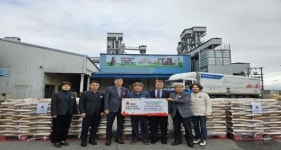 [미담]경주시농협쌀조합 공동사업법인, 어려운 이웃 위한 이사금쌀 기탁