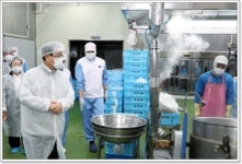 김영록 전남도지사, 수출용 냉동김밥 준비 장성 ‘현대푸드시스템’ 애로 청취