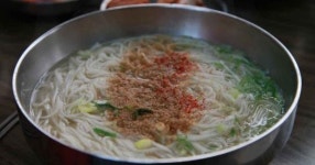 생방송 오늘저녁…고기국수 맛집은?