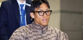'김진경' 국대 골키퍼 김승규, 입 쩍 벌어지는 연봉 눈길