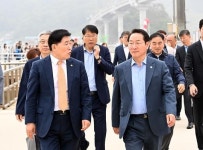 유정복 인천시장, 덕적·자월도 찾아 지역 현안 점검