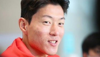 황의조 사건 관련, 현직 경찰관 전격 구속…충격 소식 떴다