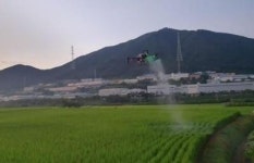 기장군, ‘벼 병해충 드론 방제’  스마트 영농 실현에 앞장서