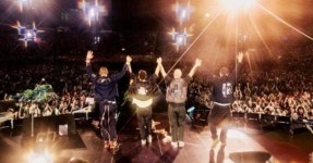 "앨범 작업 이제 그만하겠다" 내년 은퇴하겠다고 선언한 가수… 모두가 충격에 빠질 소식 떴다