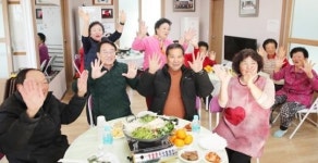 전남 강진군, 마을경로당 입식 테이블 지원 식사 편의 증진 확대