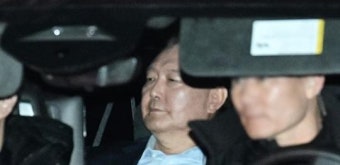 [속보] 윤 대통령, 4시간 50분 영장실질심사 후 서울구치소로 출발