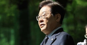 이재명, 직장인 정책 발표... '주 4.5일제'를 언급하고 나섰다