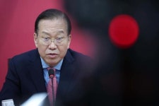 권영세 “모든 책임 지고 물러나겠다“