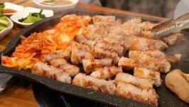 삼겹살에 소주, 한국인들 조합인 줄 알았는데…의외의 나라에서 열풍