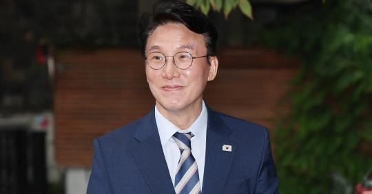 검찰, 김민석 재산 의혹 관련 사건 경찰 이송 결정
