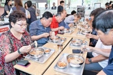 “천원으로 나누는 행복”~생활 속 복지혁신, 광주시 서구가 이끈다