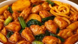 생방송 투데이 매콤한 물닭갈비, 오늘의 맛집