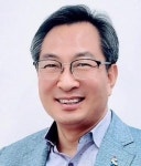 ‘펜’ 하나로 문학계 평정~전남도립대 김선기 교수, 권위 있는 평론상 2개 동시 석권