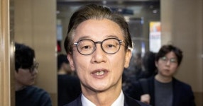 “차라리 200억 받았다 해라” 전재수 전 장관, 오늘 통일교 의혹 피의자 출석