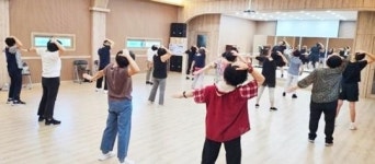 전남 신안군, 청춘 ‧ 갱년기 건강교실 운영