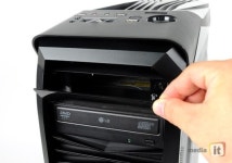 두 얼굴의 쿨링 PC 케이스, 콕스 CX1000 야누스 USB 3.0