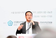아이디이노랩, AI 기반 정보시스템 UI·UX 전략 분석 나서