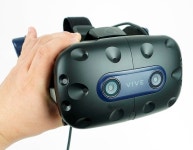 [리뷰] 5K 화질 VR 시대 여는 ‘HTC 바이브 프로2’