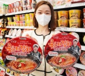 세븐일레븐, 김수미 손잡고 묵은지김치찌개라면 선봬